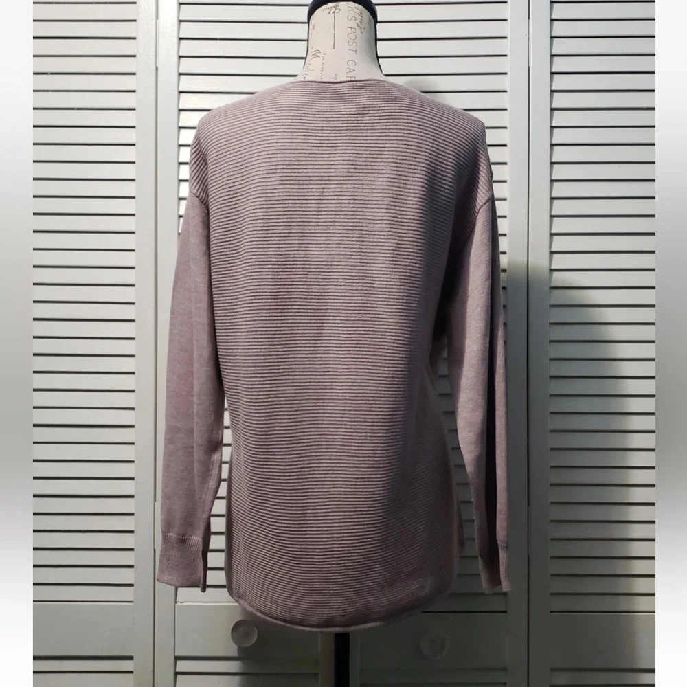 Ella Moss Men's V-Neck Sweater in Taupe - Picture 4 of 7